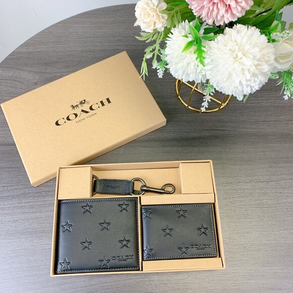 Coach CW350 Boxed 3 In 1 Wallet Gift Set With Star Print IN Black - Picture 1 of 6